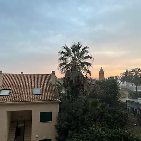 Playa Malvarrosa House *