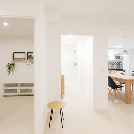 Amplio Cerca Centro Histórico Y Turia 5pax 2 Bath *