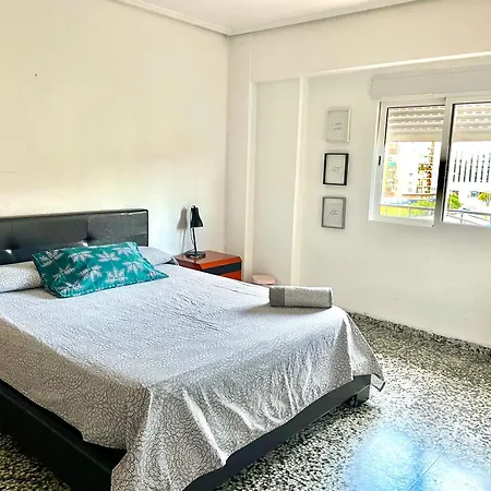 Privatunterkunft Private In Shared Workstay Valencia