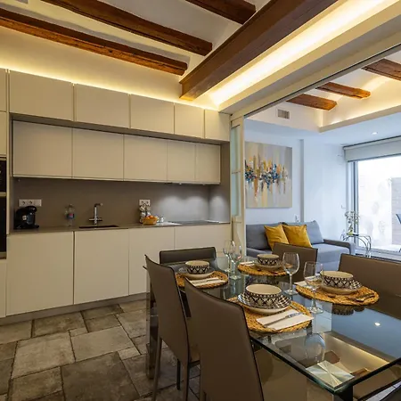 Florit Flats - Center Modern 1br 2bth Terrace Wi-fi Ac Apartmán *