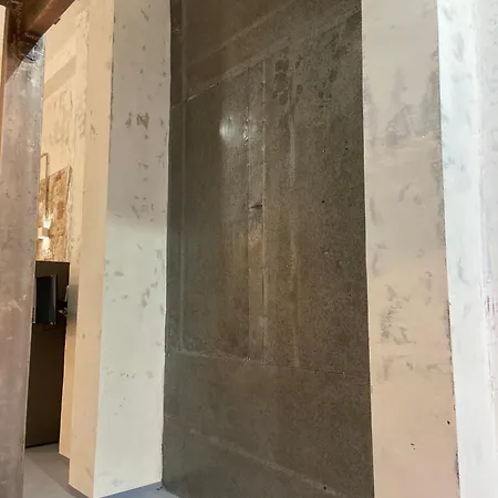 Poeta Διαμέρισμα *