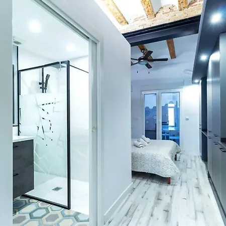 Chic Estudio Privado Al Lado De La Playa Apartamento Valência