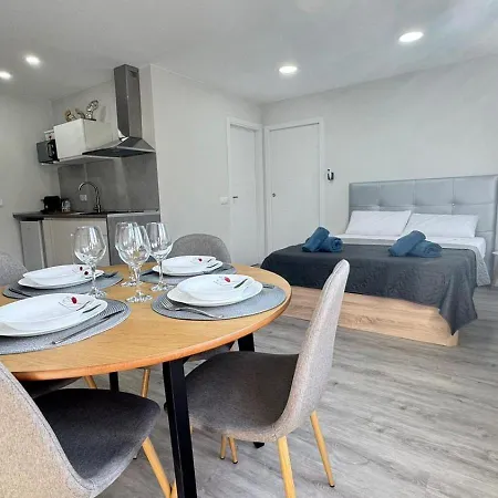 Versus Near Of Arts Iii *