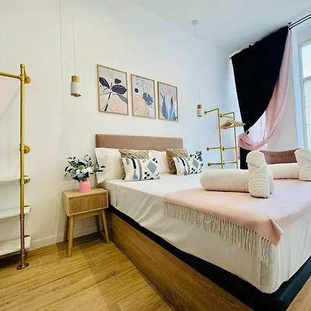 Color & Design Next To Russafa Soho