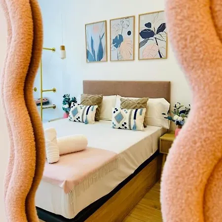 Color & Design Next To Russafa Soho * Valencie