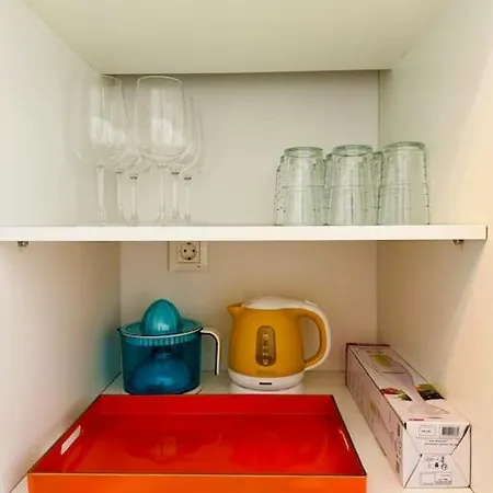 Color & Design Next To Russafa Soho *