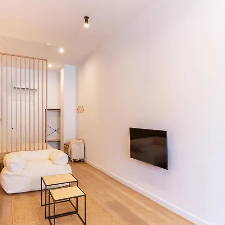 Daire Mestalla Flats By Nomad Host Valensiya