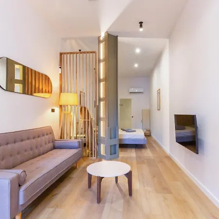 Mestalla Flats By Nomad Host Daire Valensiya