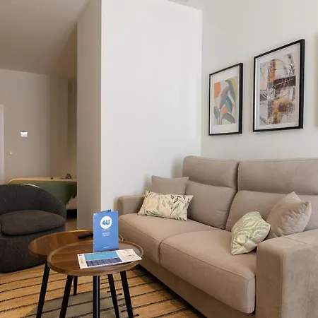 Dorm4you Arena Plaza Апарт-отель Валенсия