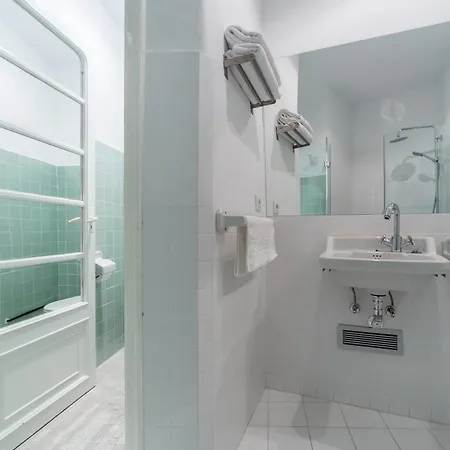 Travel Habitat Teatro Principal *