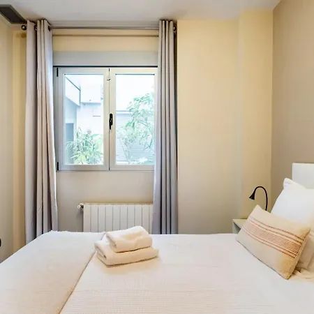 Moderno Con Vistas Al Mar En *