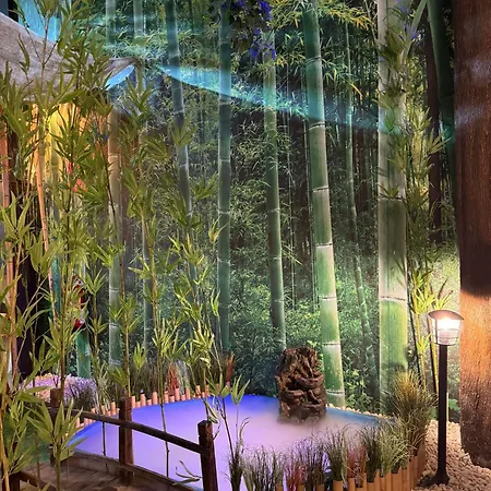 The Pod Village * فالنسيا