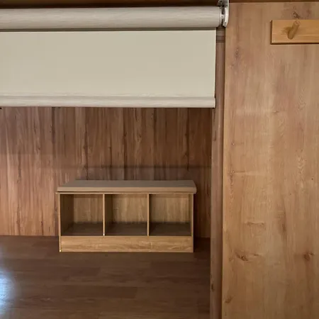 The Pod Village بيت شباب *