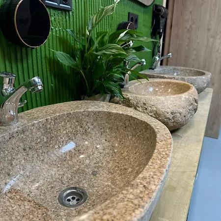 The Pod Village * فالنسيا