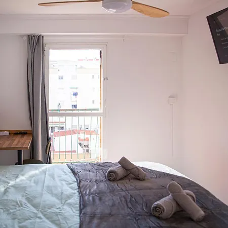 Amplio & Renovado 5 2 Banos Y Balcon Valencia