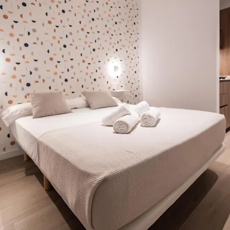 Yard Patraix By Concept Flats 4*