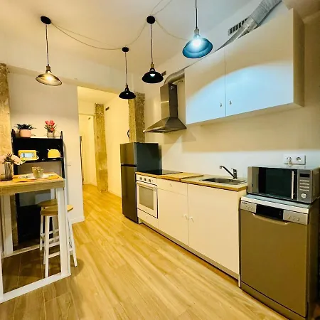 Lägenhet Ori B & Spacious Flat Close To The Center *