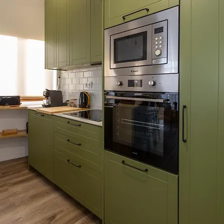 Apartamento El Carmen, Piso 3 *