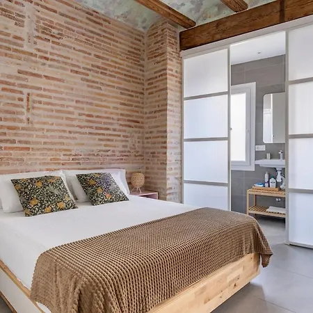 Centrica Y Encantadora Vivienda. * Valência