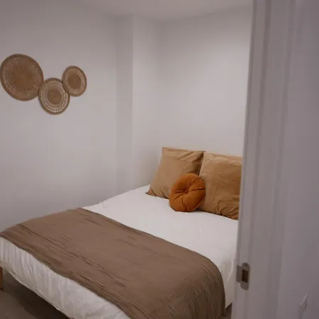 Familias Y Grupos Muy Grande En El Centro De Apartamento Valencia