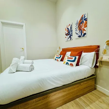 Daire Stylish Near Center *