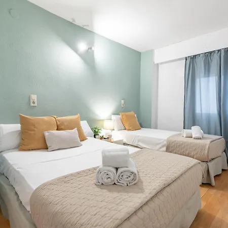 Travel Habitat Torres De Serrano * ולנסיה