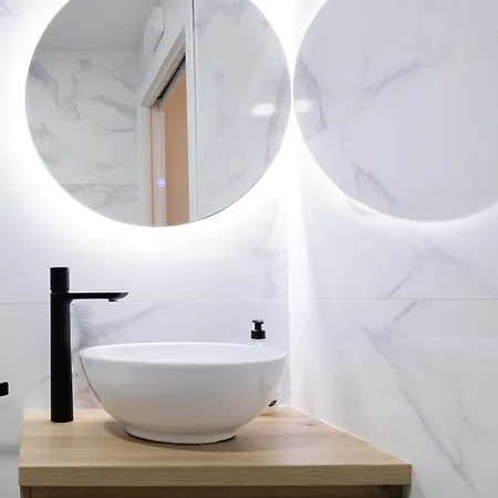 Ln4 - Loft Espacioso Y Acogedor Estudio Cerca Del Metro Zona Ayora アパート バレンシア