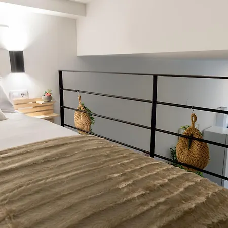 公寓 Rm1 - Loft Comodos Estudios Duplex Cerca A La Avenida Del Puerto 瓦伦西亚