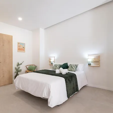 Lägenhet Rm29 Loft - Espacioso Estudio Con Terraza En Zona Ayora Valencia