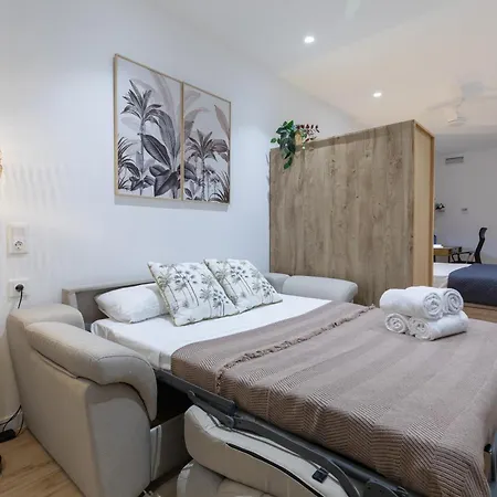 Travel Habitat Marítim-serrería Lofts