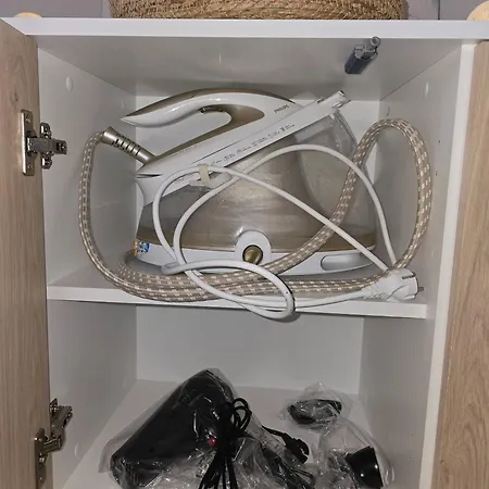 Cozy Retreat In Heart Of Perfect For Couples N Families Διαμέρισμα