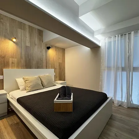 Appartement Cruilles 13 *