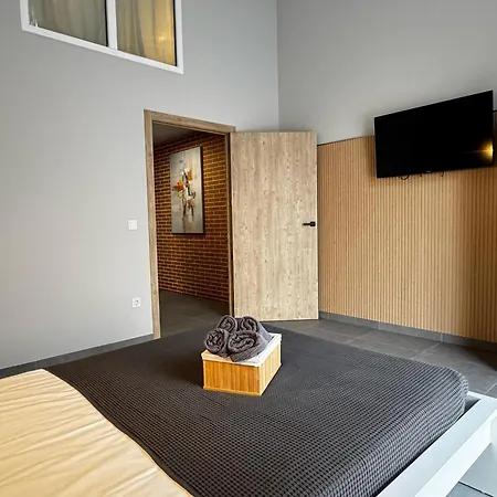 Cruilles 13 Appartement *