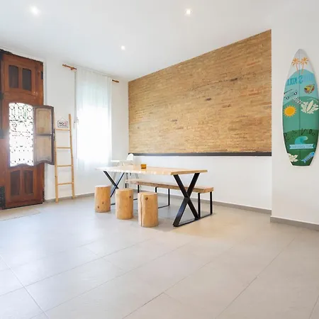 Cabanyal House Дом отдыха Валенсия