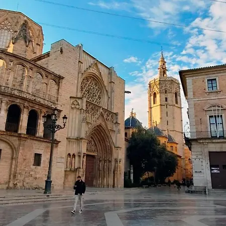 Cabanyal House * Валенсия
