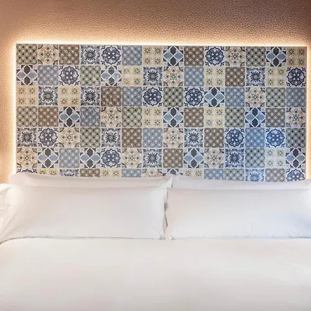 Axel - Adults Only 4*