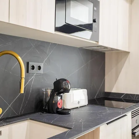 Flats - Exclusiva, Junto Al Roig Arena Apartment