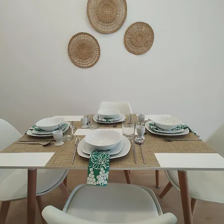 New Flat With Ac And Wifi Валенсия