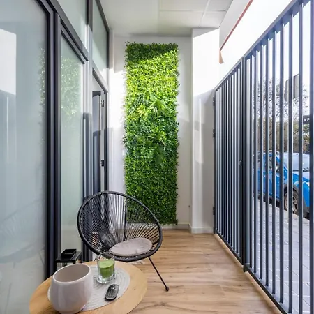 Charming Urban In *