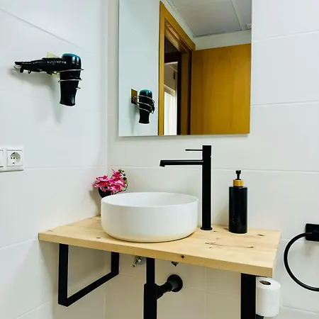 Abat 4 Cool & Wide In The Historic Center Appartement