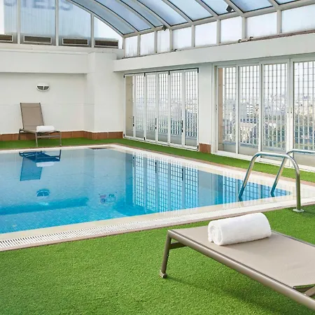 Nh Center Hotel 4*