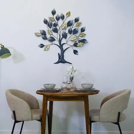 Dm1 - Loft * Valence