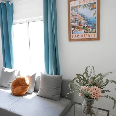 Familias Y Grupos Muy Grande En El Centro De Apartamento Valencia