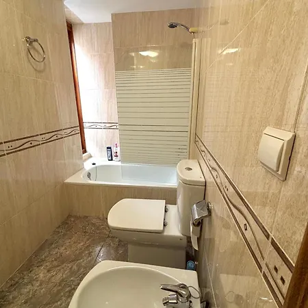 Magnifica Con Bano Privado Rum i privatbostad *