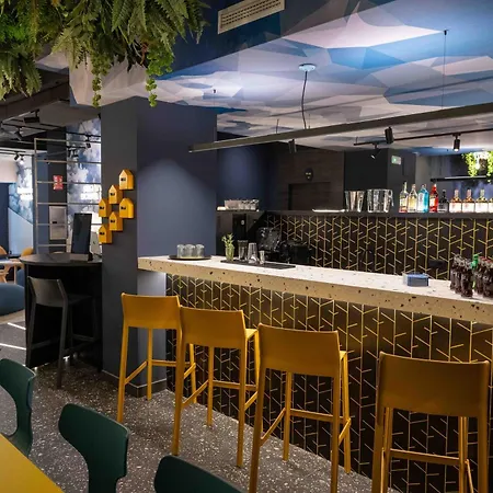 Pathos By Mimood Aparthotel