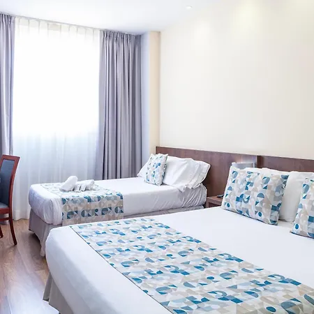 Olympia Universidades מלון ולנסיה