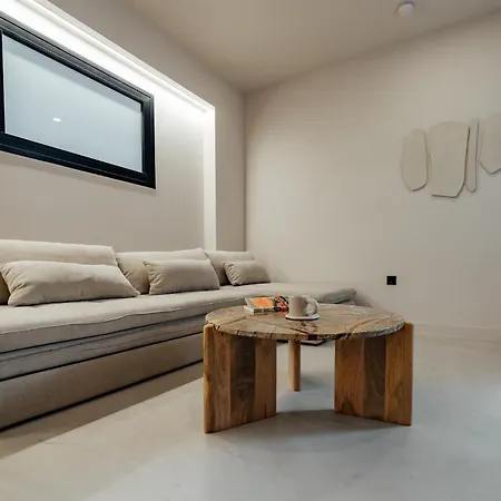 Apartahotel The Atelier Lofts 4*