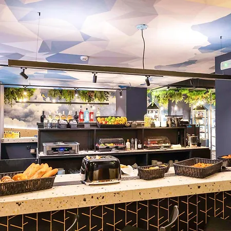 Pathos By Mimood Aparthotel 4*