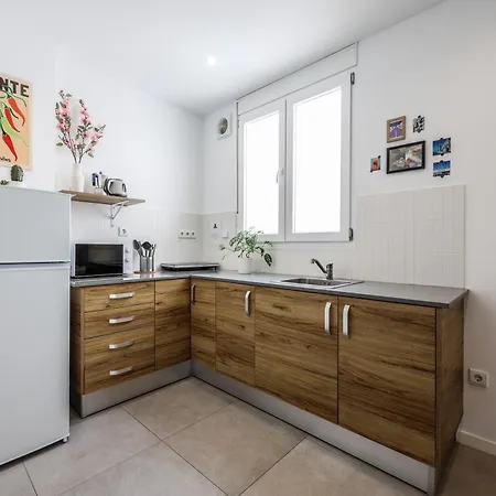 2 Hab En Malvarrosa A Metros De La Playa, Con Terraza Y Zonas Comun 3d Apartment Valencia