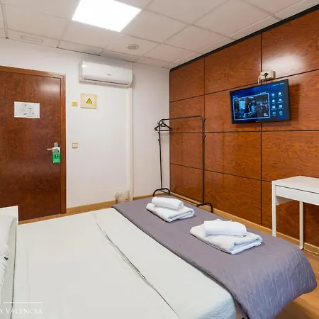 Gasthof Suites Rooms Valencia 2*